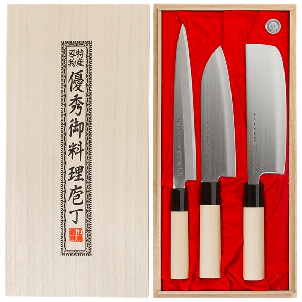 Satake Houcho med Nakiri, Sashimi & Santoku i Balsabox